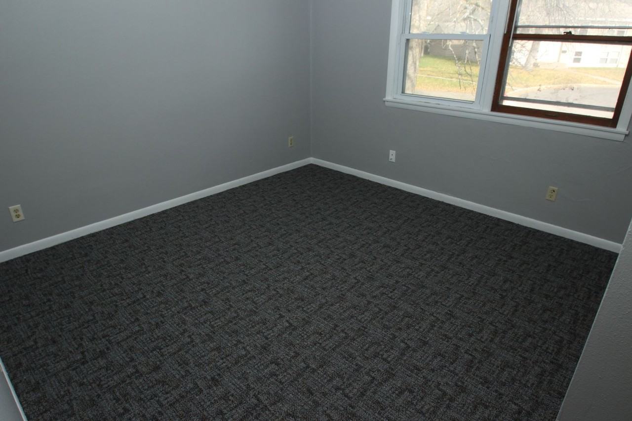 1124/1126 13th Street South Duplex - Photo 2 of 9