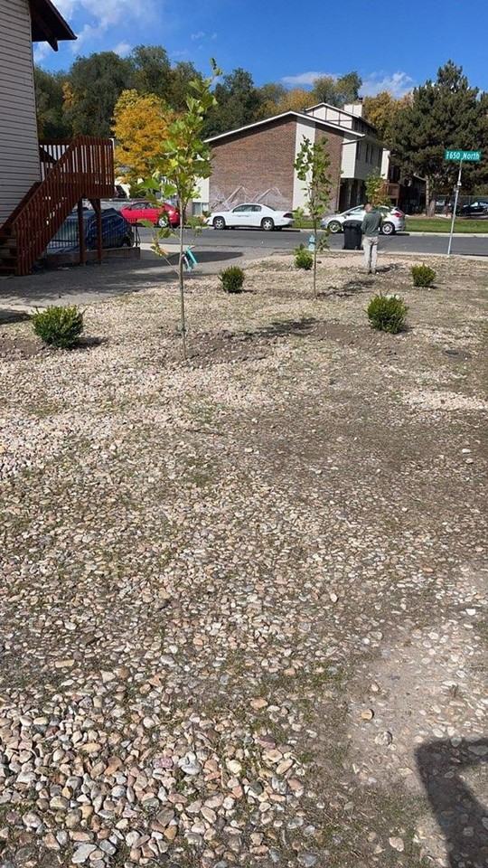 1065-1067 Duplex - Photo 2 of 3