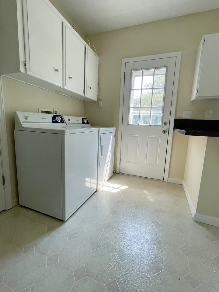 8880 Sw Cashmur Ln Apt A - Photo 5 of 15
