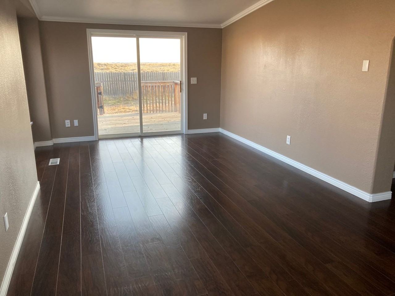 1206 Eagle Way - Photo 2 of 8