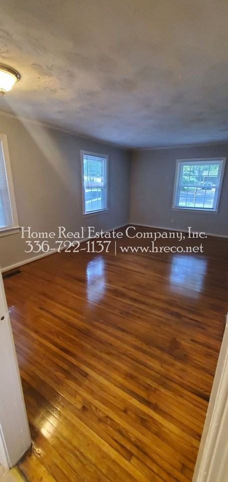 2601 Gould St - Photo 5 of 16