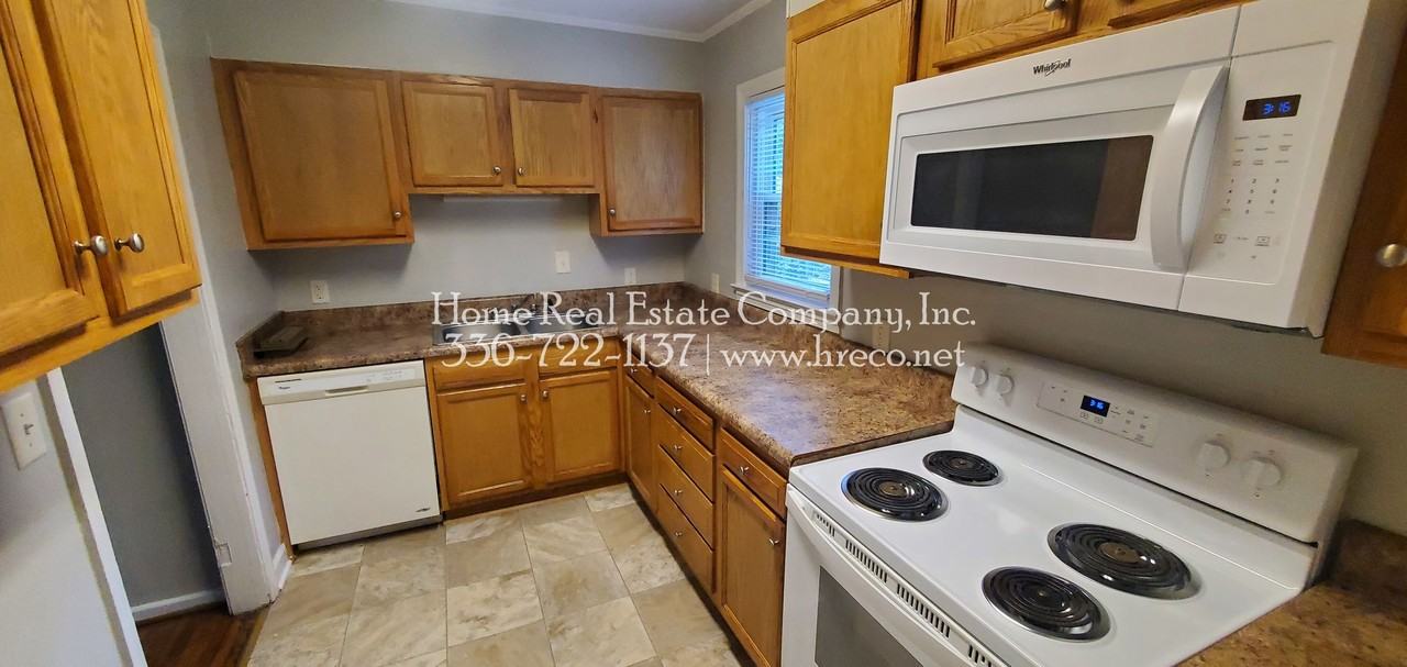2601 Gould St - Photo 7 of 16