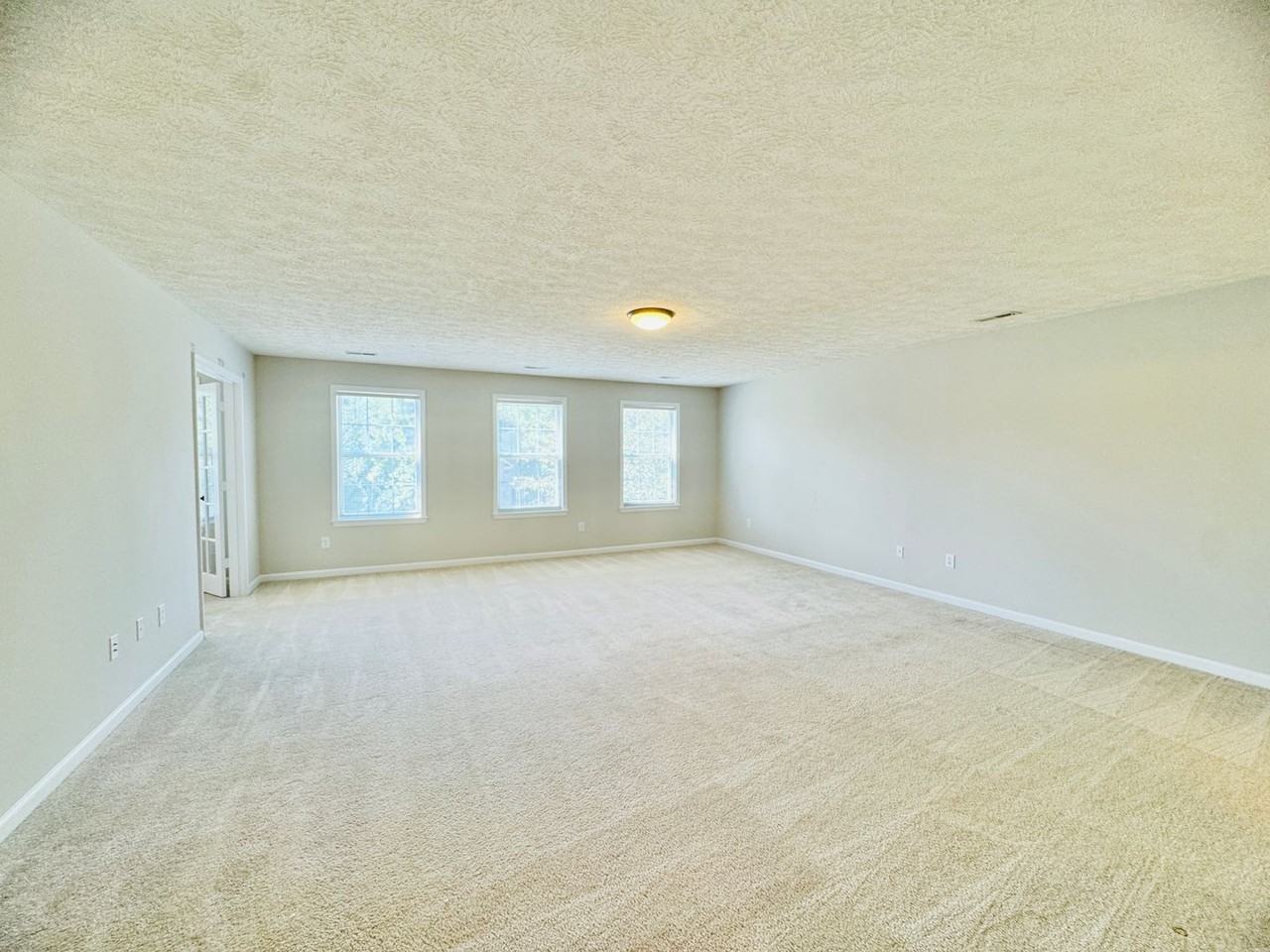 52 Lightfoot Dr - Photo 5 of 46