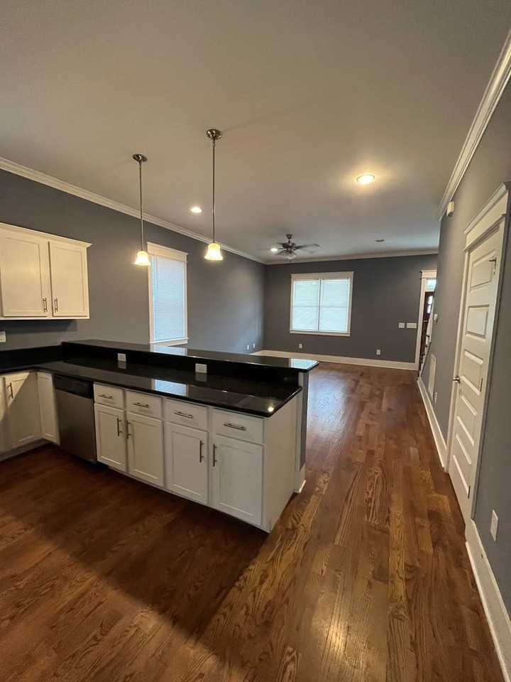 5516 Kentucky Ave - Photo 5 of 22