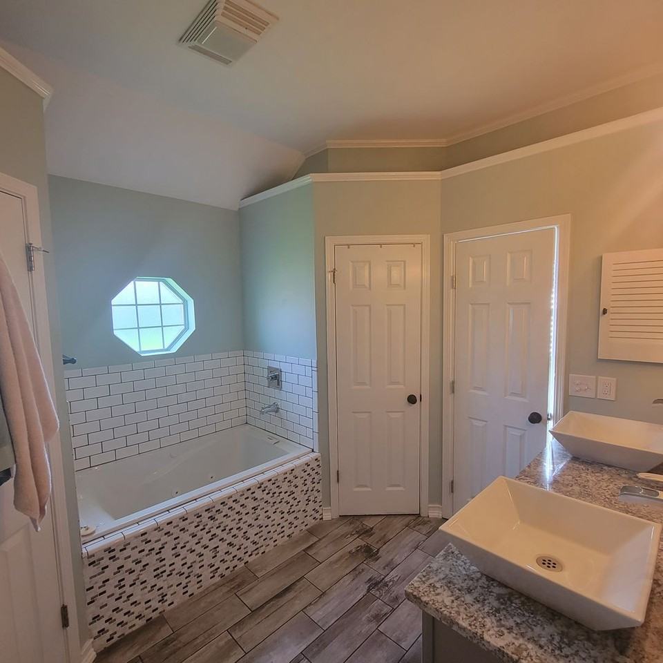 6010 Pepperwood Cir - Photo 2 of 11