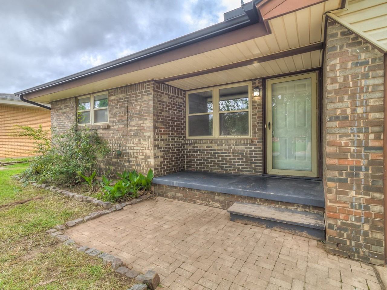 2006 Ronald St - Photo 3 of 45