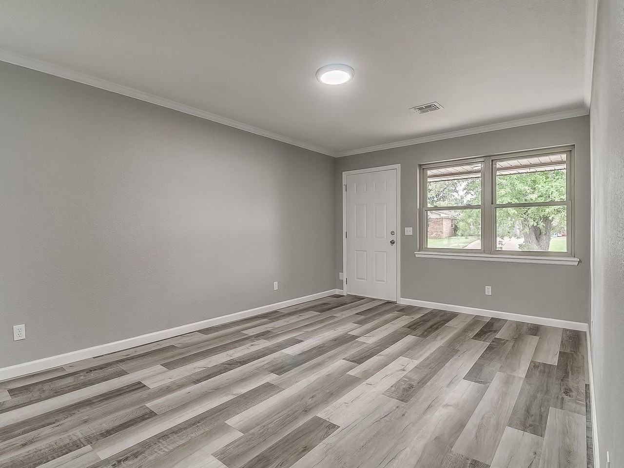 2006 Ronald St - Photo 5 of 45