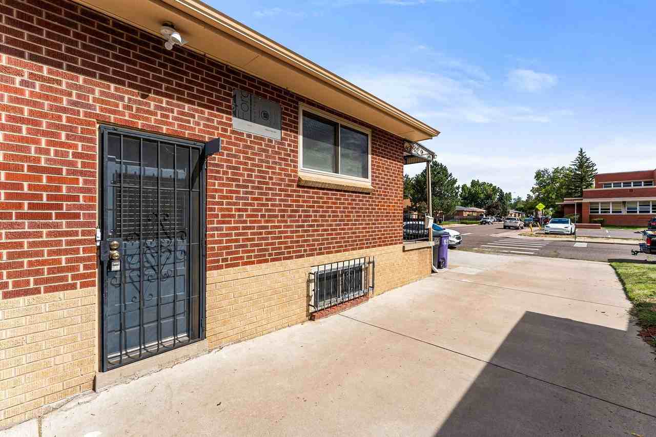 3191 W Bails Pl - Photo 2 of 25