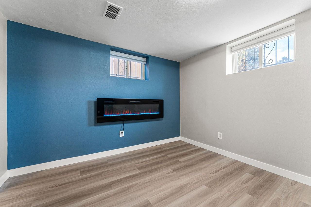 3191 W Bails Pl - Photo 5 of 25