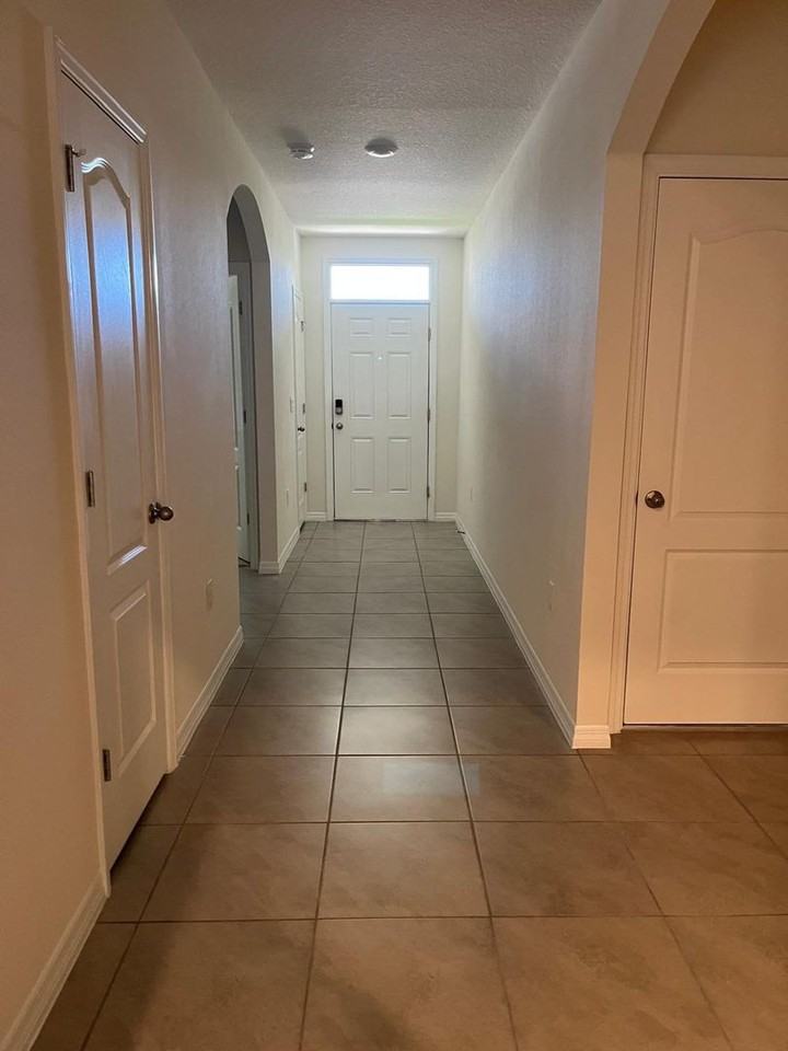 2227 Author Hills St - Photo 2 of 16