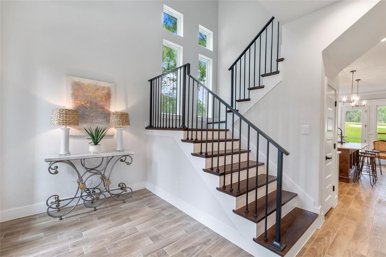 243 Hide A Way Dr - Photo 2 of 35