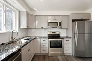 featured image of 1629 Azalea Dr