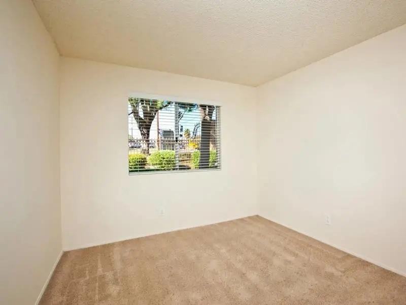 301 W Vermont Ave - Photo 6 of 14