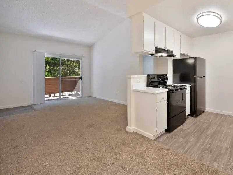 301 W Vermont Ave - Photo 3 of 14