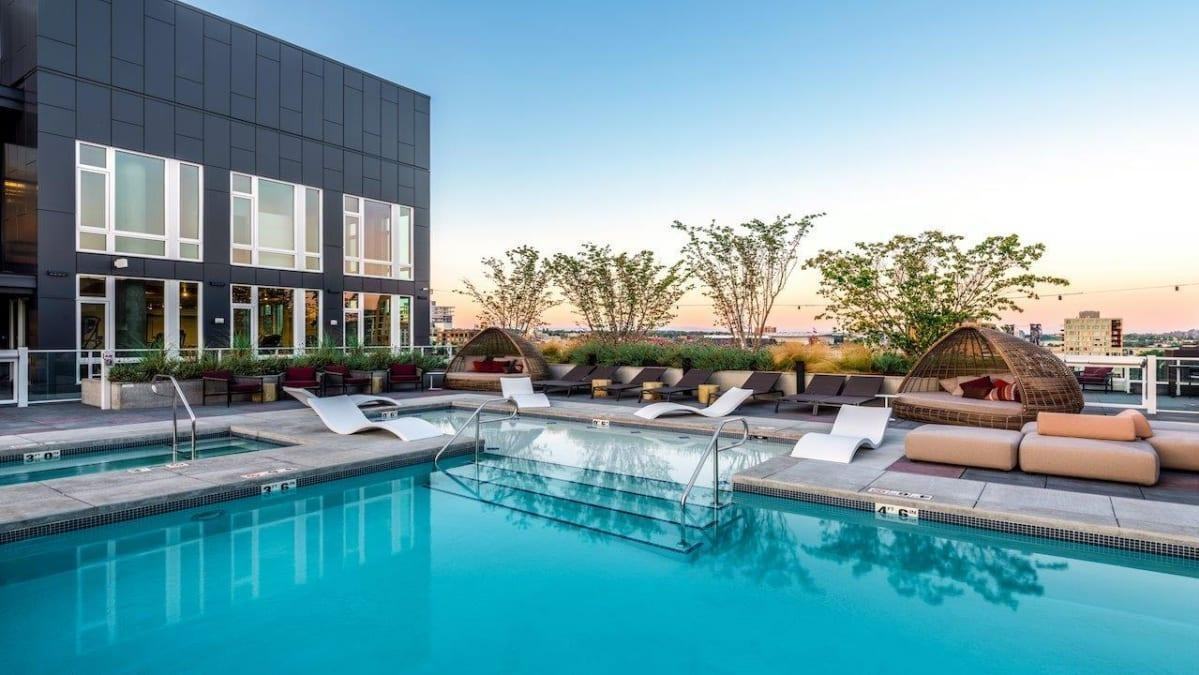 1430 Nw Hoyt St - Photo 6 of 36