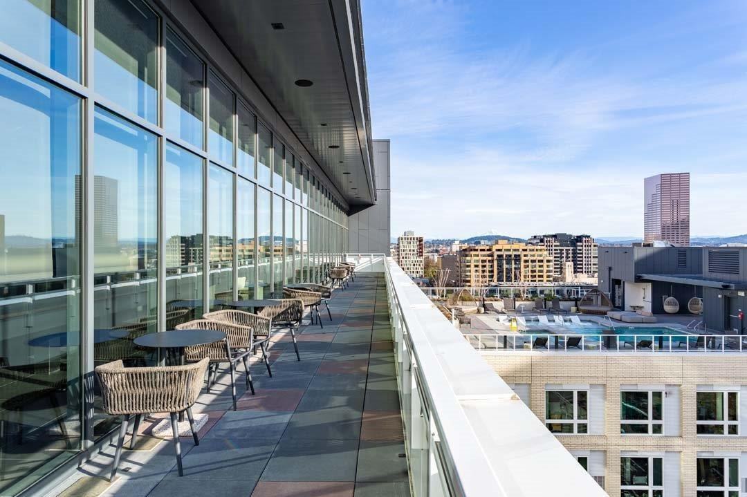 1430 Nw Hoyt St - Photo 4 of 36