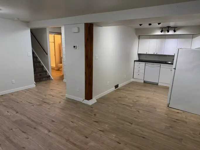 10952 75 Ave Nw - Photo 2 of 8