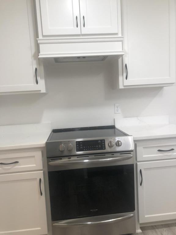 154 S Carrollton Ave - Photo 6 of 26