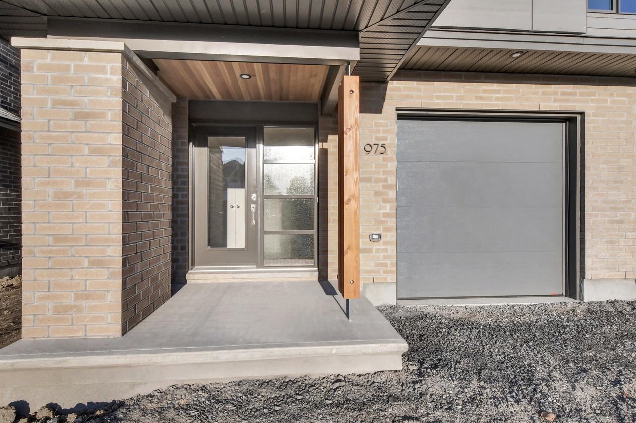 975 Ralph Hennessy Avenue - Photo 3 of 49