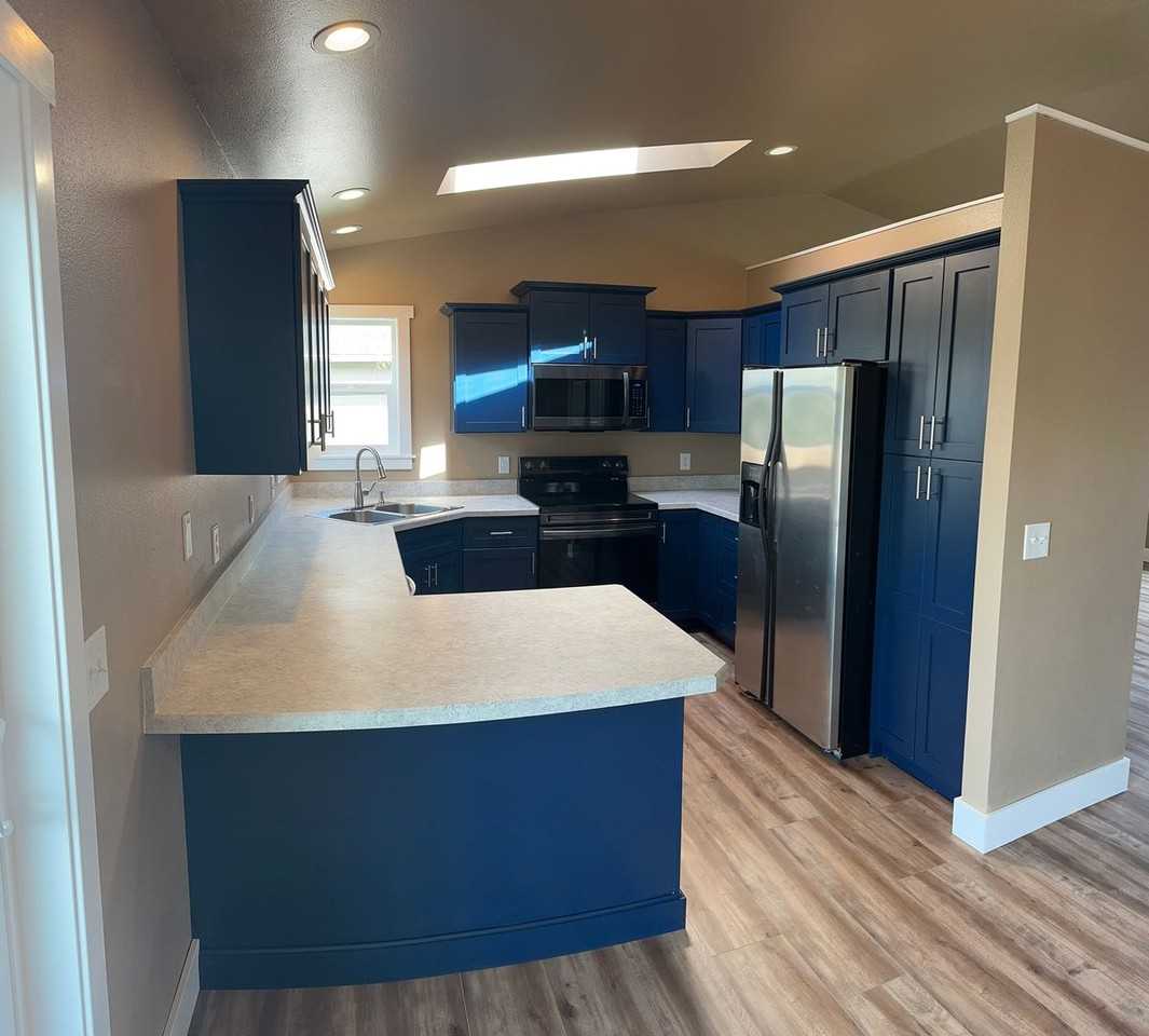 3439 Glenfinnan Rd - Photo 4 of 24