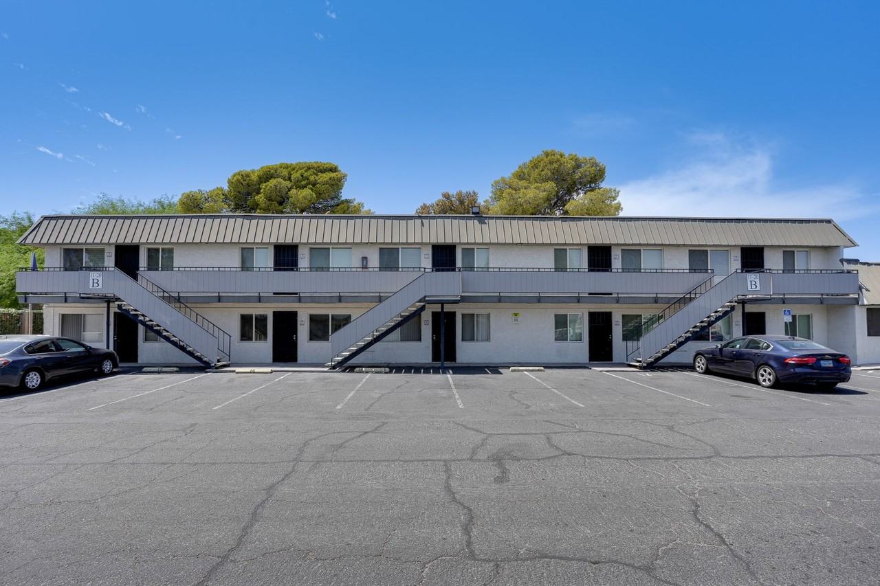 Red Rock Cove - Photo 3 of 21