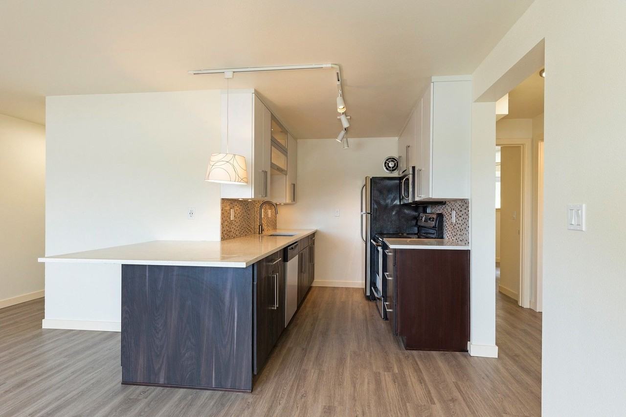 Camden Apartments - Photo 4 of 14