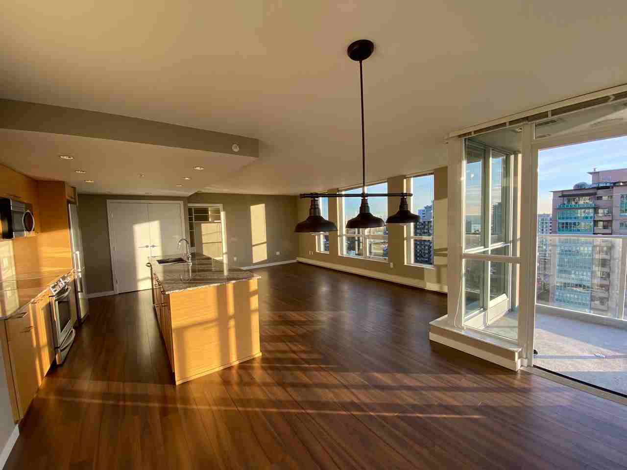 135 17th Street East - Photo 6 of 23