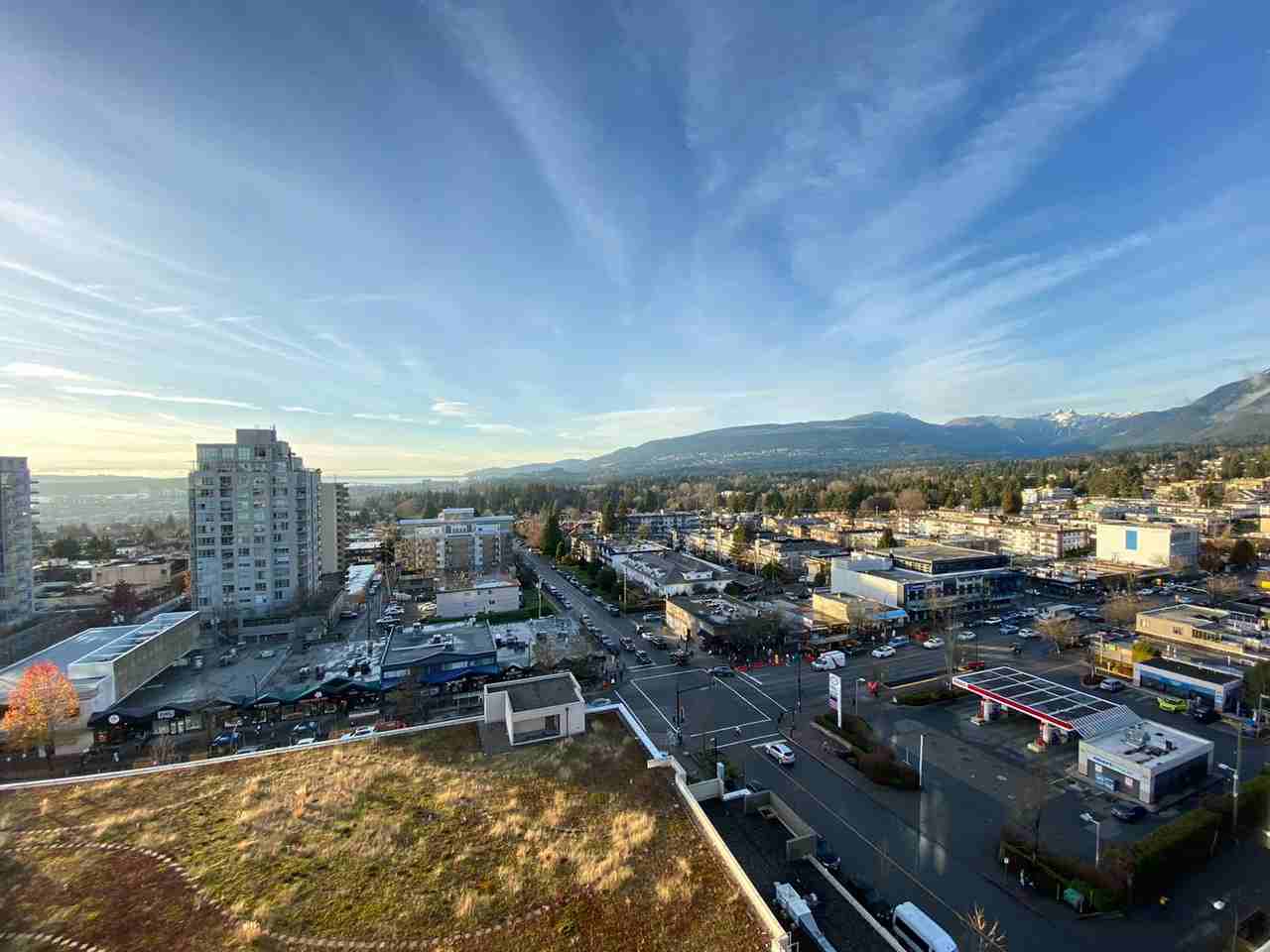 135 17th Street East - Photo 7 of 23