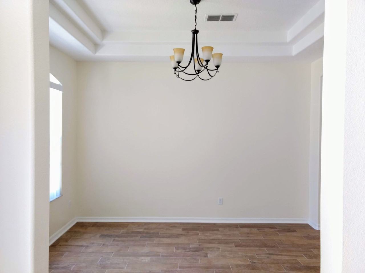 12319 Shadowbrook Ln - Photo 7 of 31