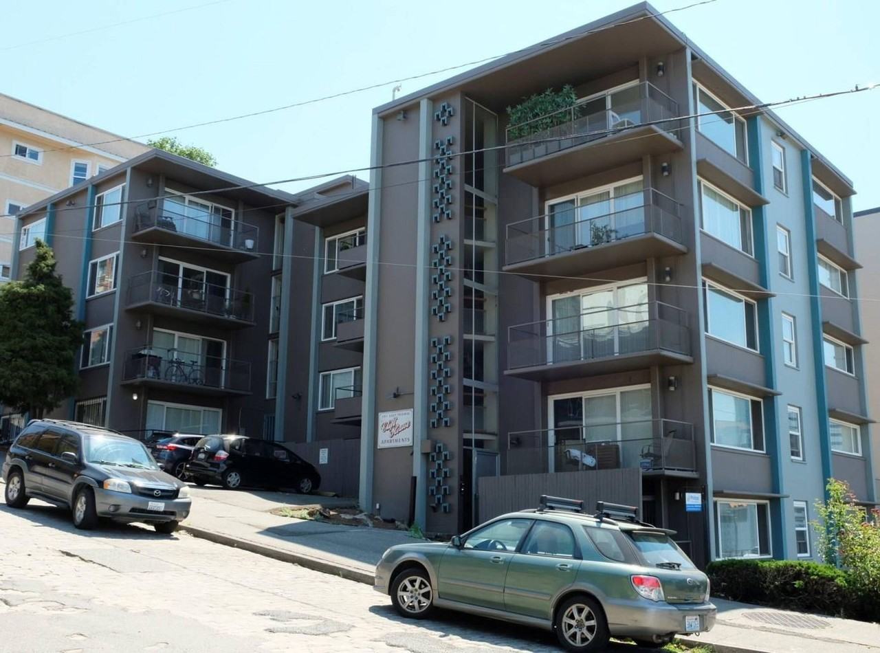 Clift House Apartments | Updated Homes Near Broadway and Light Rail - Photo 2 of 27