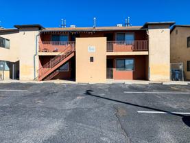 Spacious 2 Bedroom Apartment with On - Photo 1 of 1
