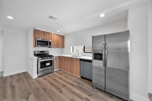 featured image of 11522 Emelita St