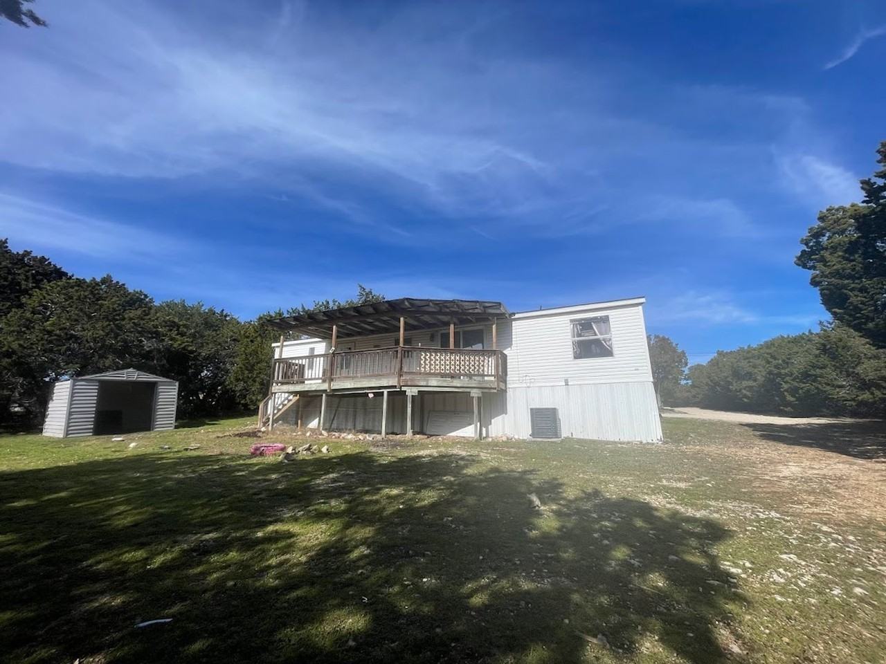 390 Yorktown Dr - Photo 3 of 34