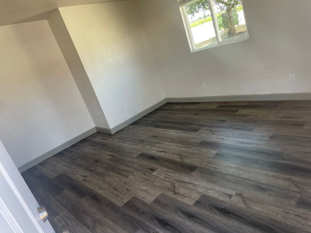 22117 Avenue 152,  ( UNITS A- K) - Photo 3 of 18