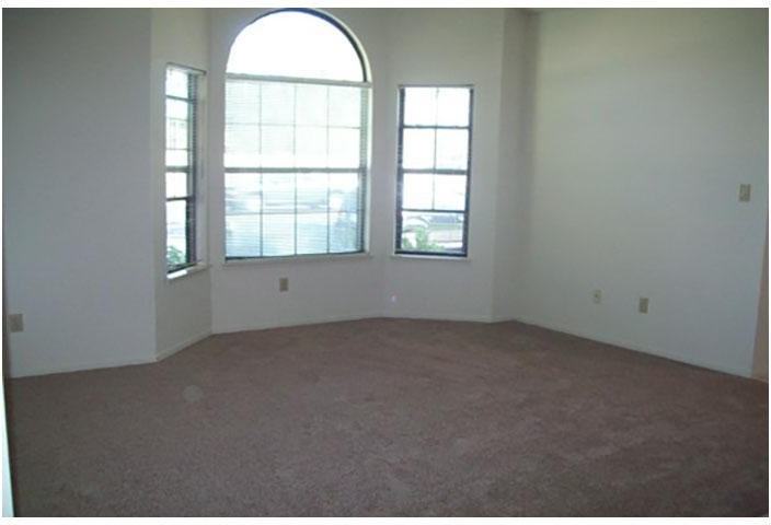 Laurelwood West Villas - Photo 2 of 11