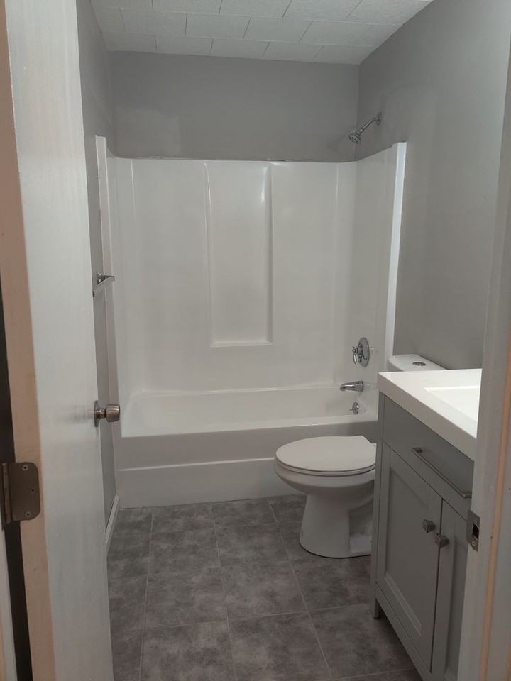 Wolcott St - Photo 7 of 23