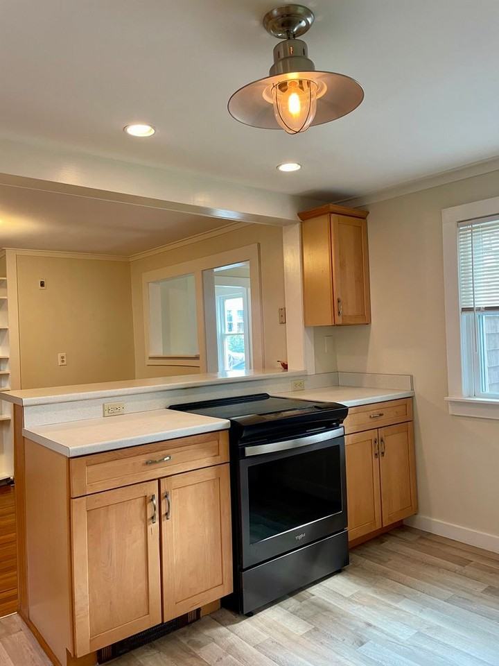 20 Madison St - Photo 2 of 13