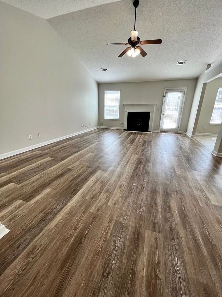 110 Faybrook Dr - Photo 5 of 27