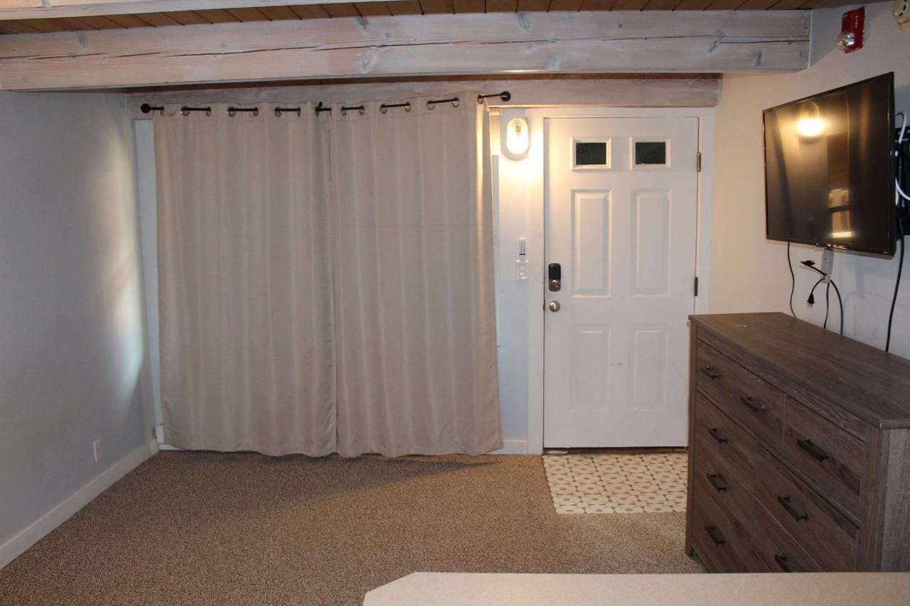 914 Waters Ave #6 - Photo 7 of 10