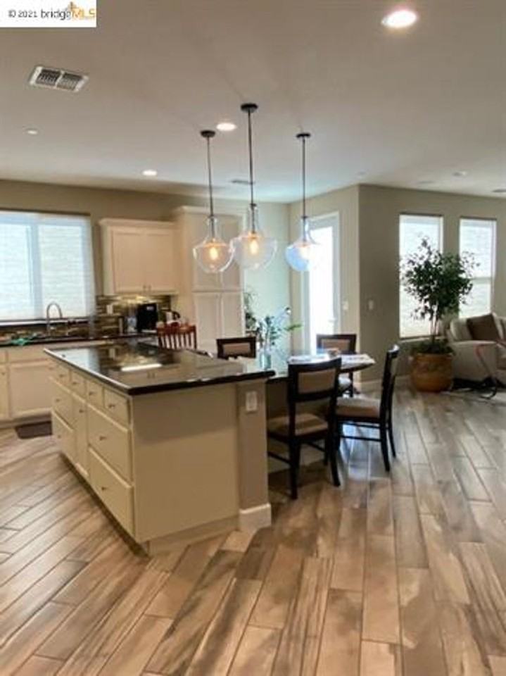 213 Shearwater Dr - Photo 6 of 8