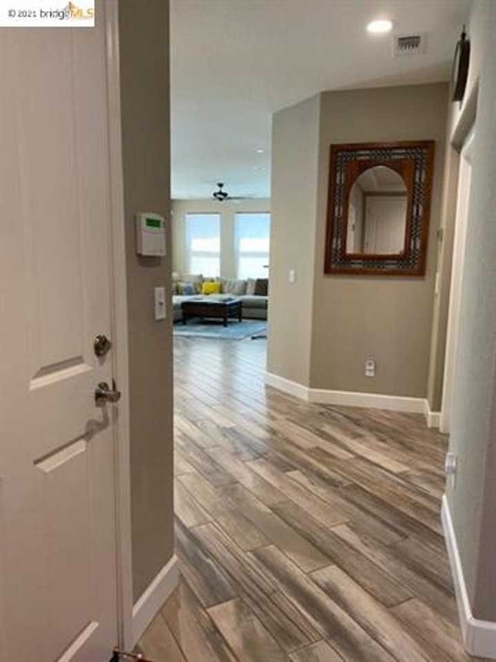 213 Shearwater Dr - Photo 7 of 8