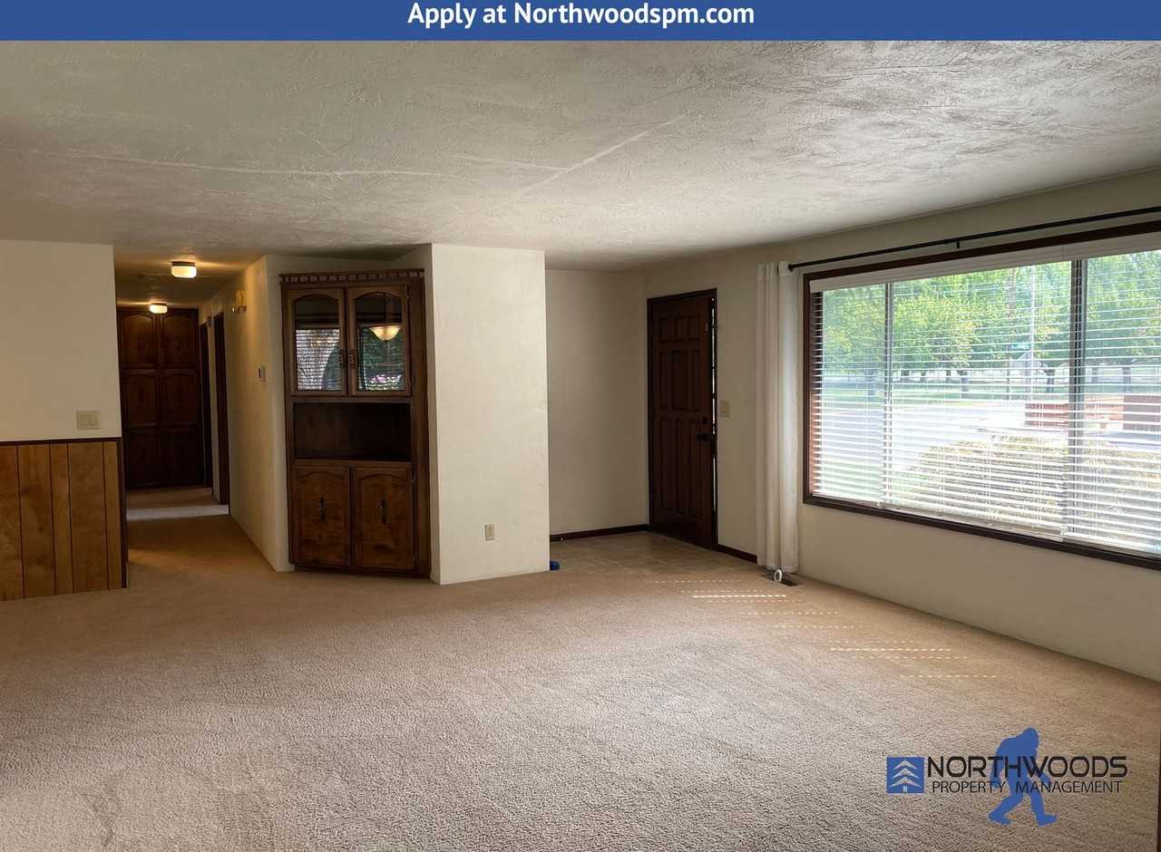 1293 Ruskin Dr - Photo 7 of 27