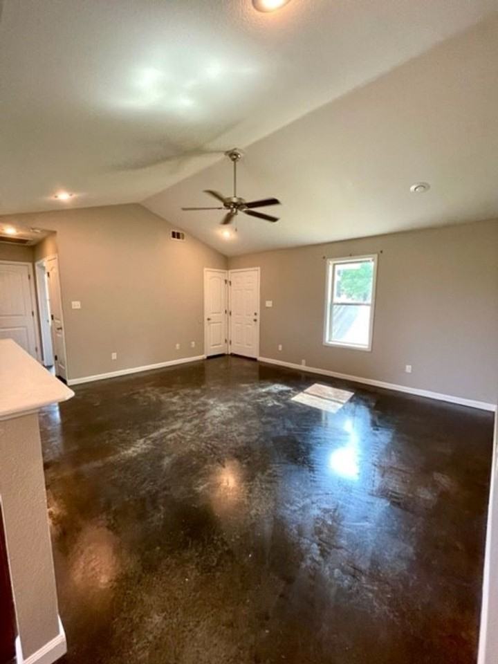 1716 Tara Dr - Photo 3 of 15