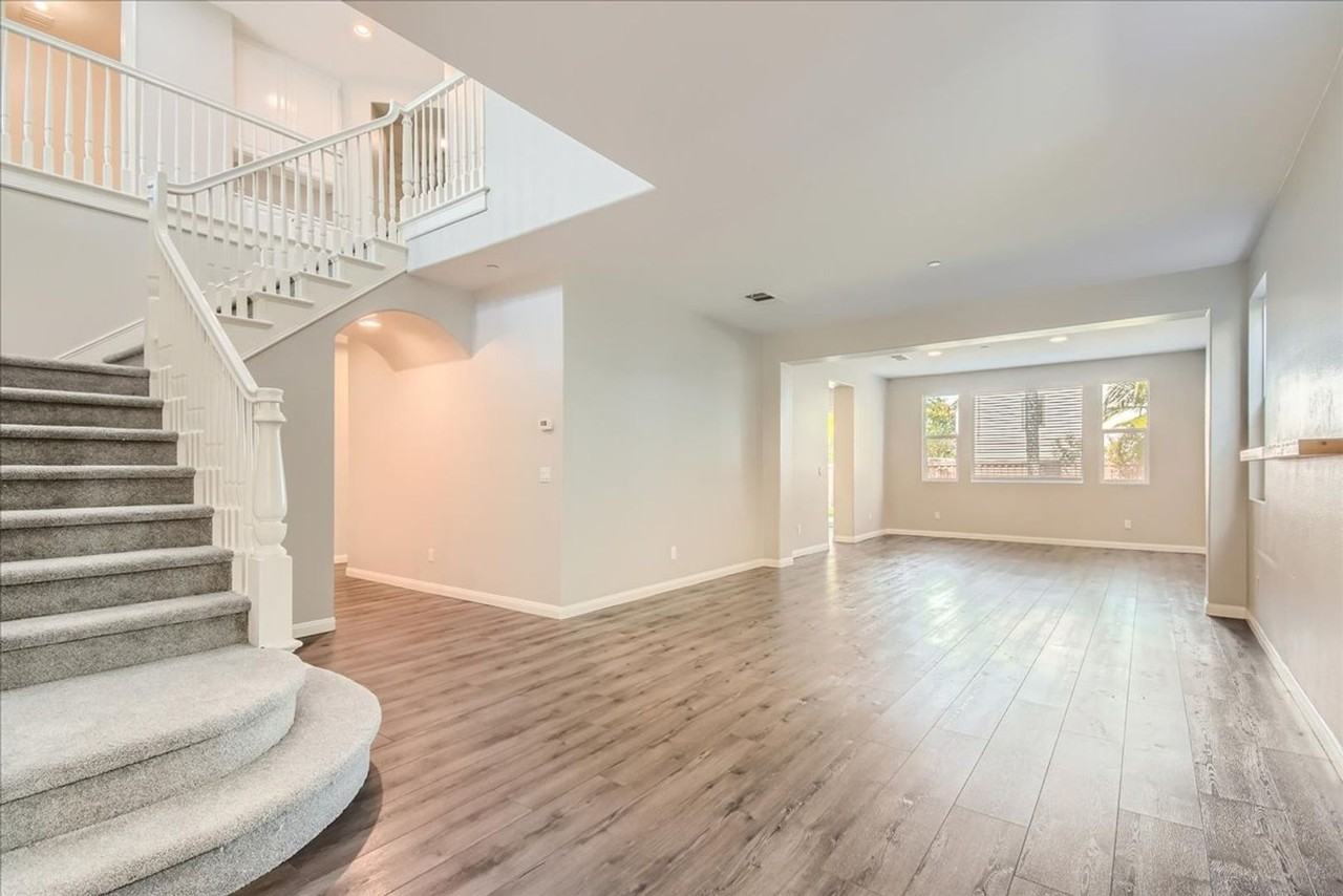 17246 Ralphs Ranch Rd - Photo 5 of 47