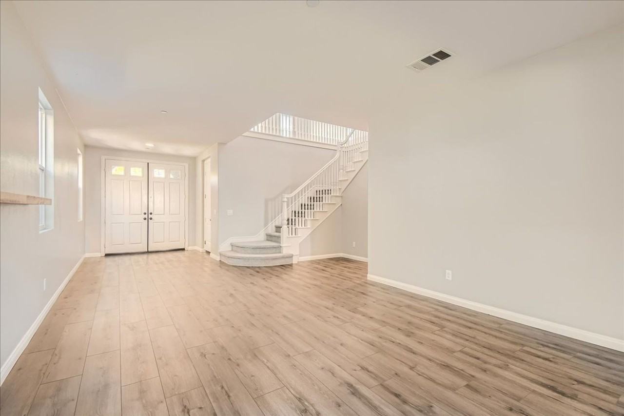17246 Ralphs Ranch Rd - Photo 7 of 47