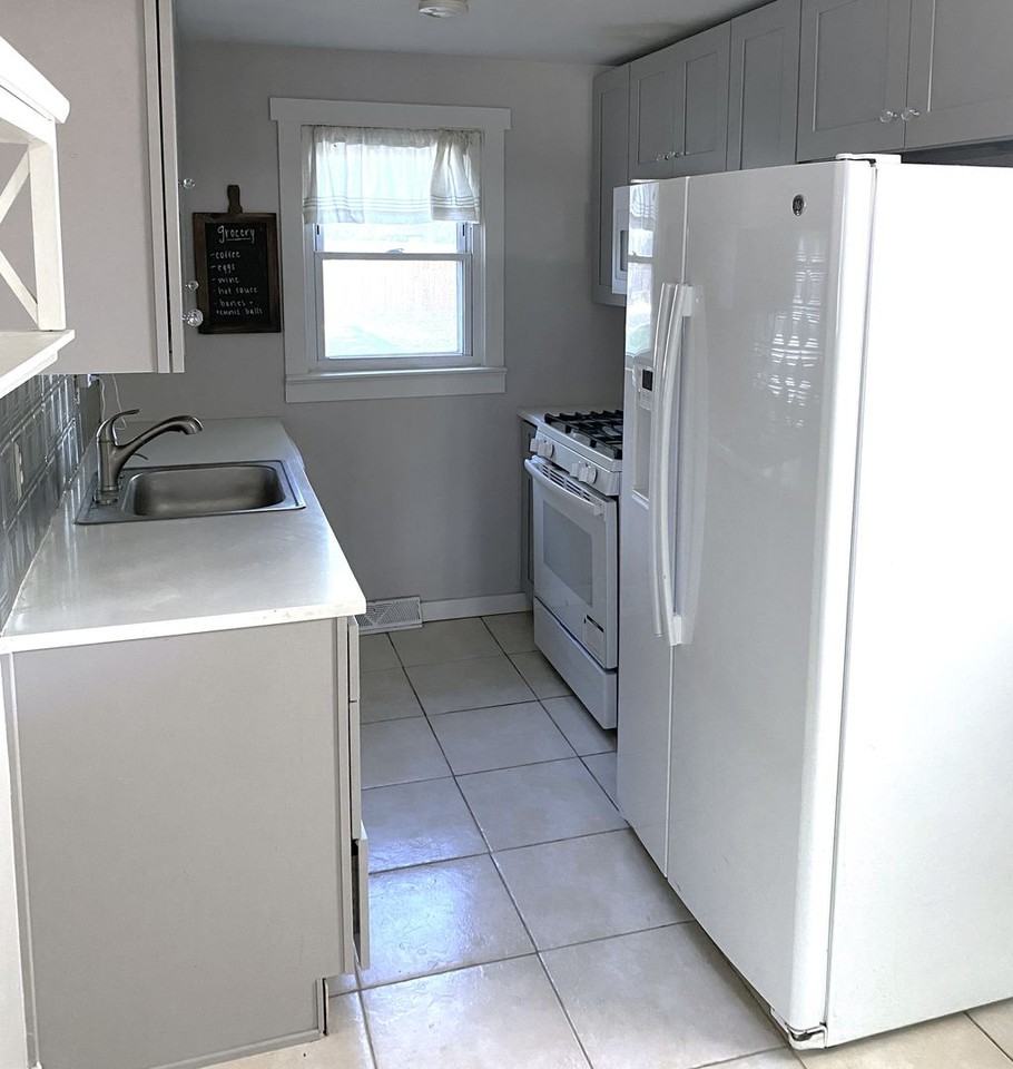 5557 E Asbury Ave - Photo 7 of 34