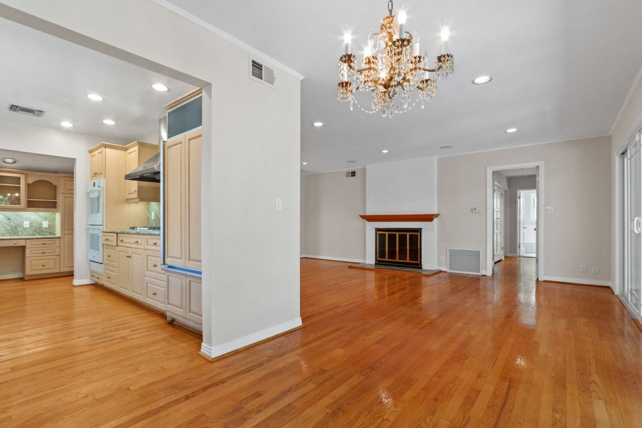 3265 Stoner Ave - Photo 3 of 20