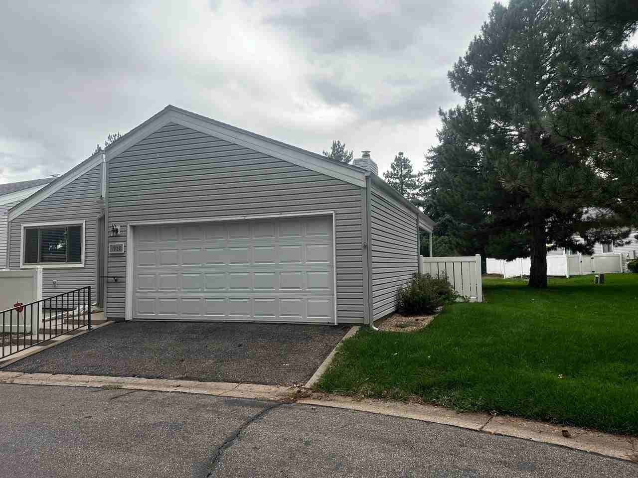 1928 29th Ave - Photo 2 of 48