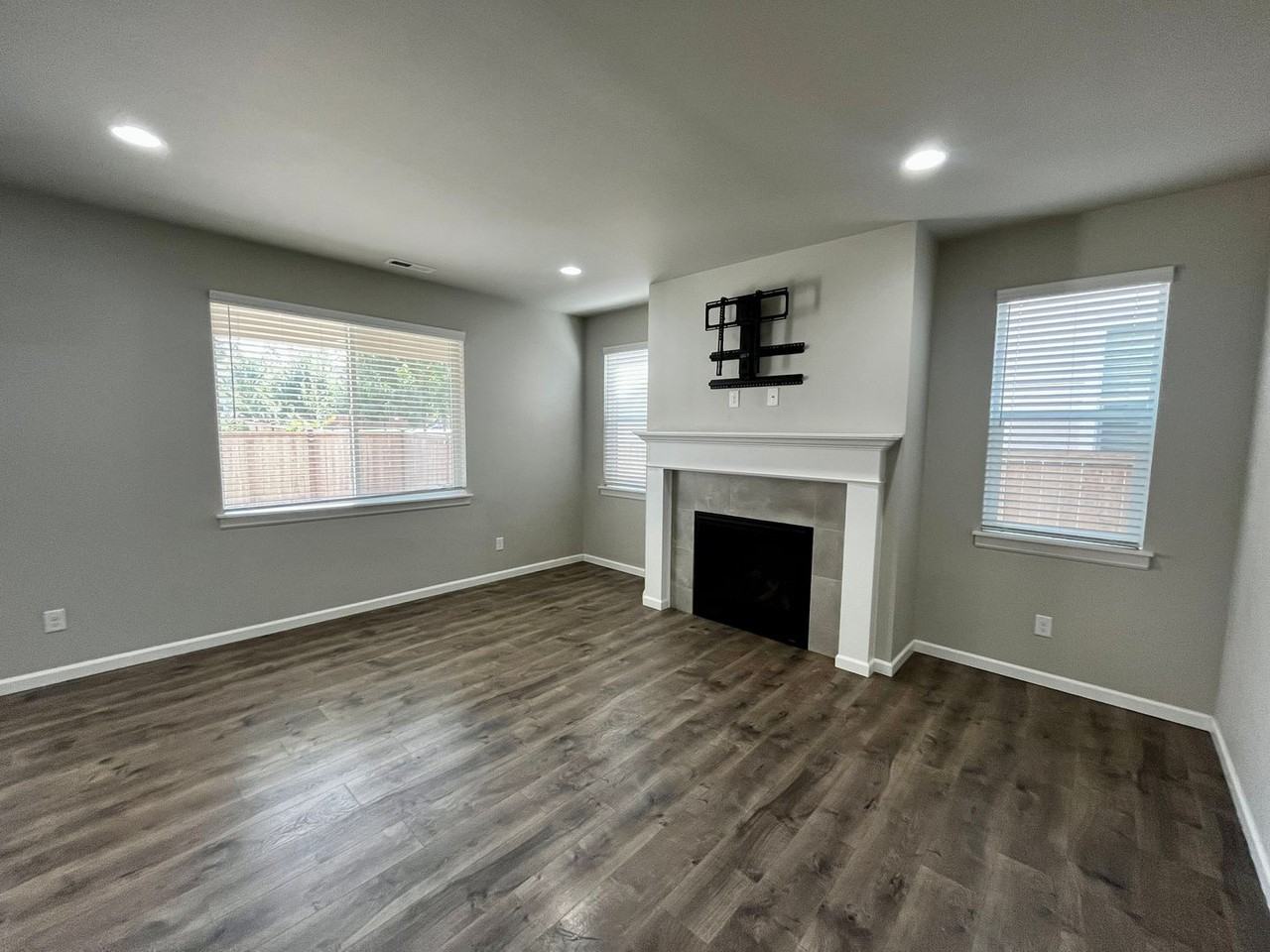 4285 Andasio Loop Se - Photo 3 of 30