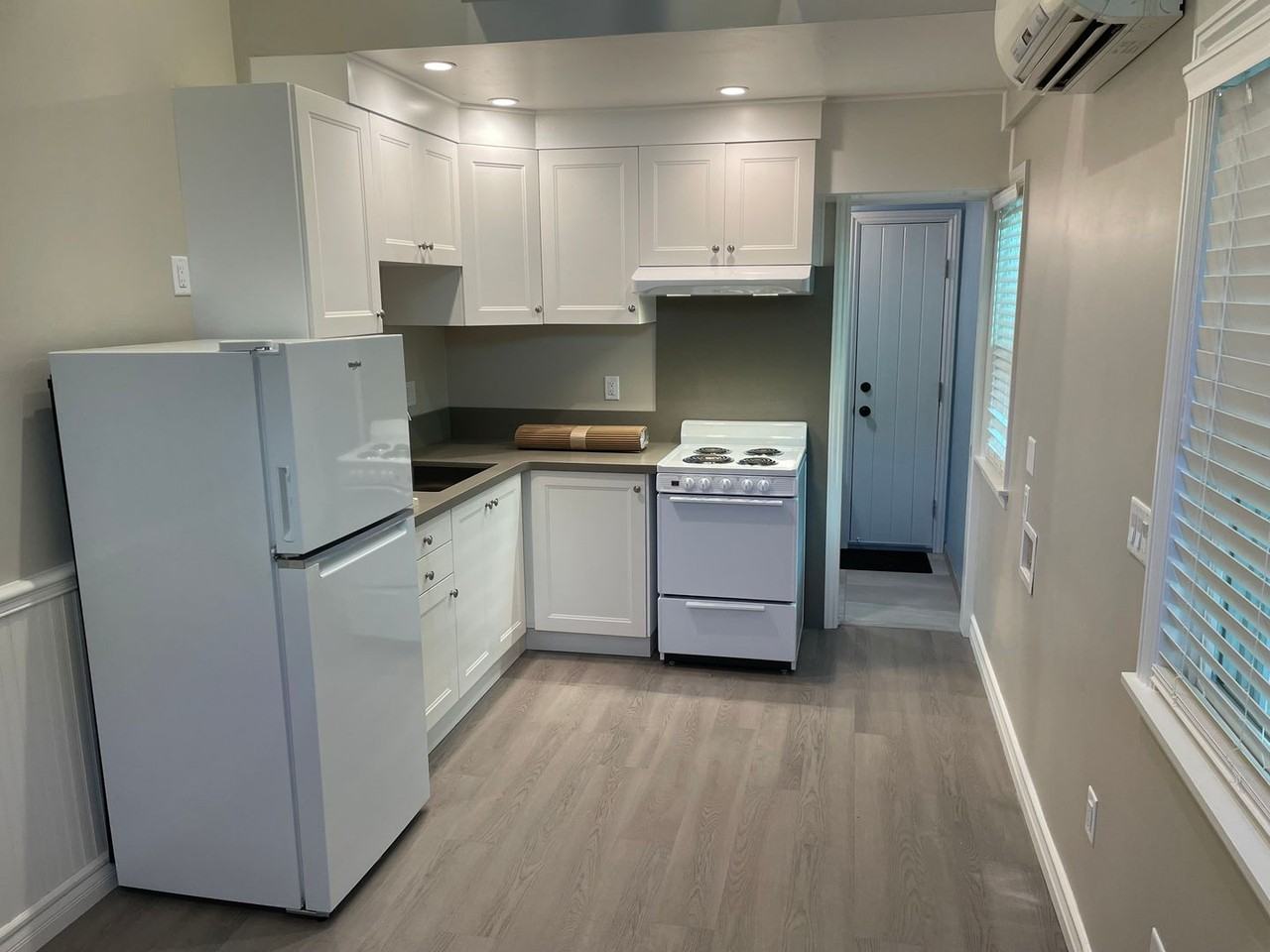 1506 Eggplant Aly - Photo 3 of 9